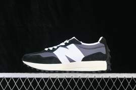 Picture of New Balance 327 _SKUfw23086411882159948fw